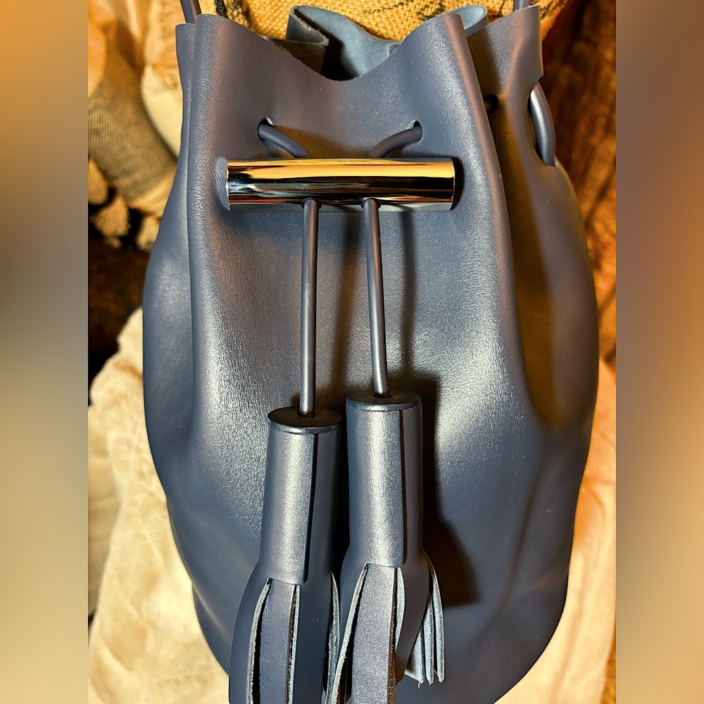 NWOT Building Block - Bucket Bag - Pristine Condition!